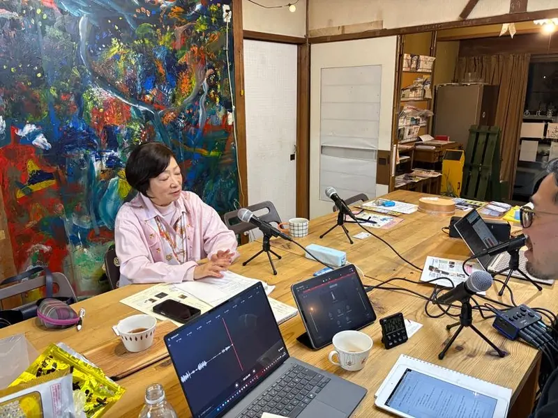 出居番ラジオ ゲストとの収録風景